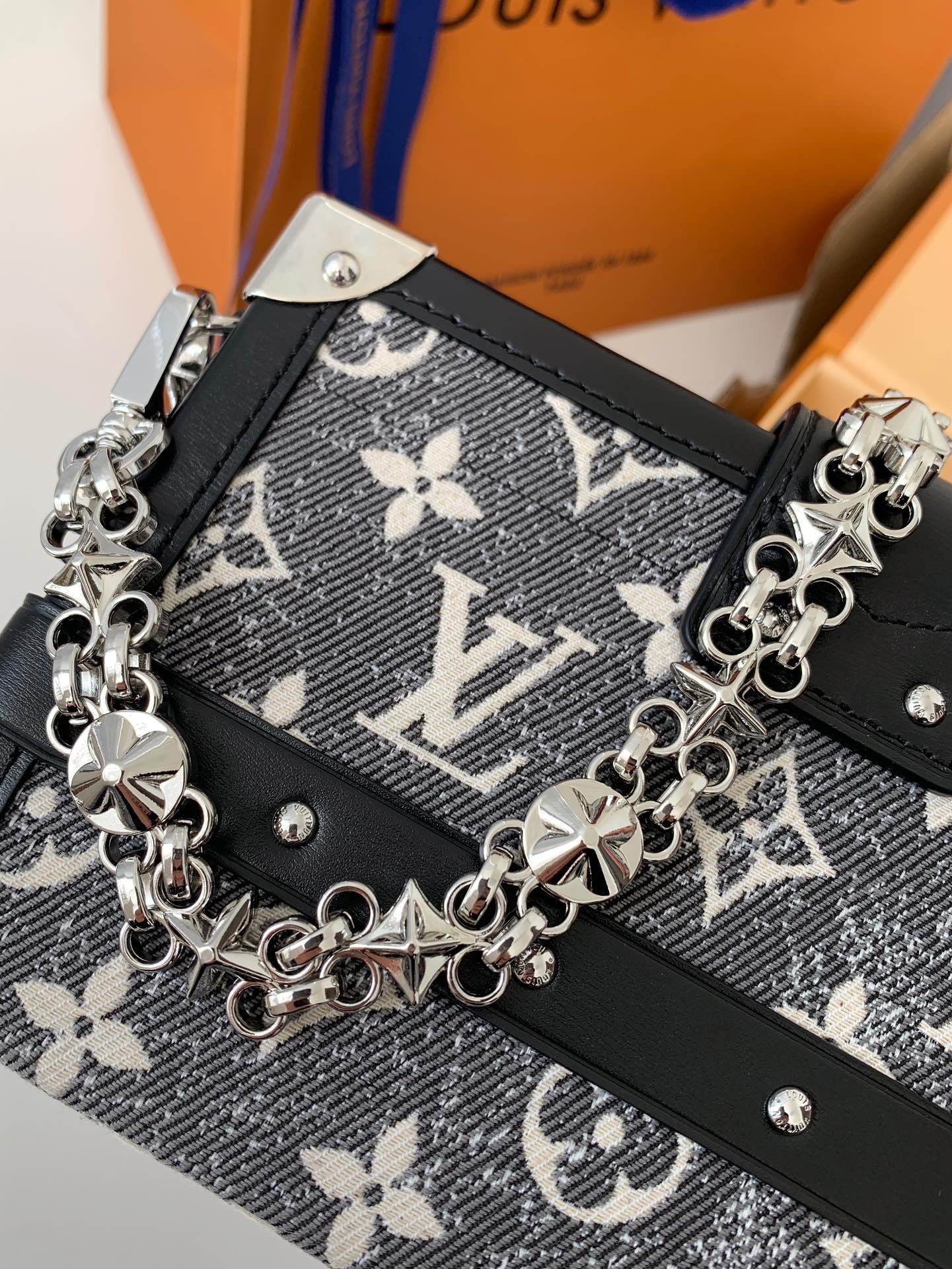 Product detail 11