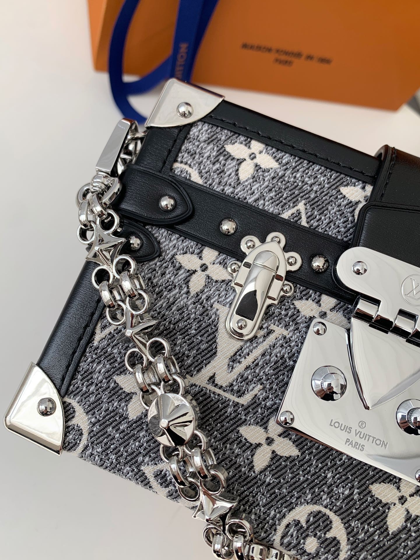 Product detail 4