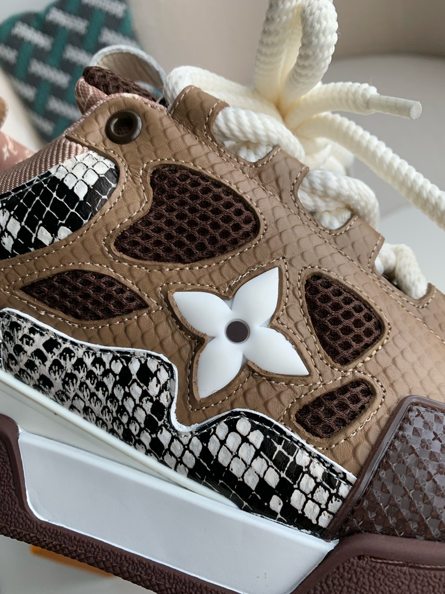 Product detail 3
